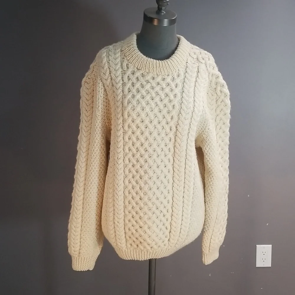 Gorgeous expertly hand knit aran/Irish/cable sweater ivory wool pure beauty! - Picture 1 of 14